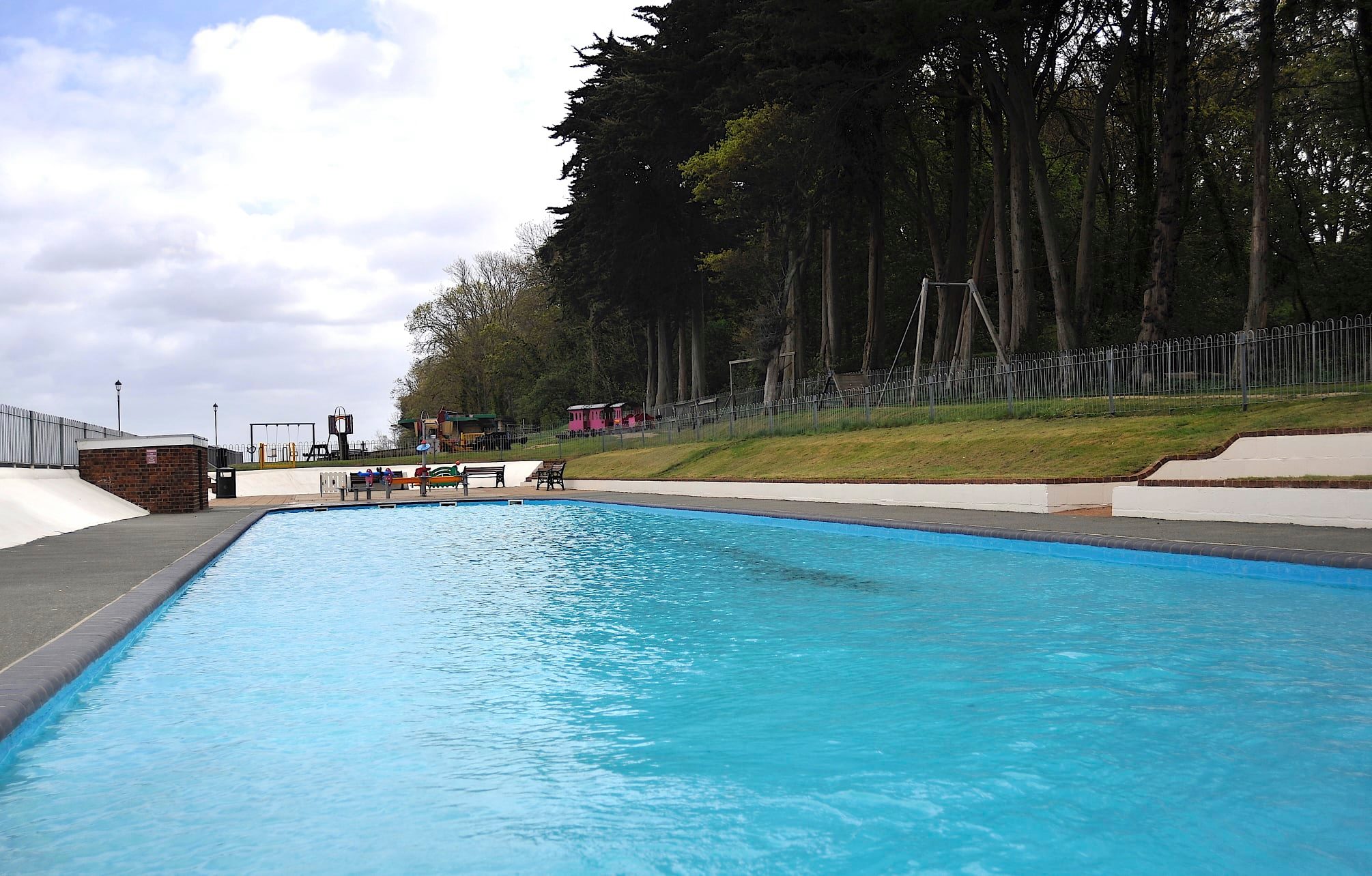 EAST COWES PADDLING POOL REOPENS FOR SUMMER SEASON
