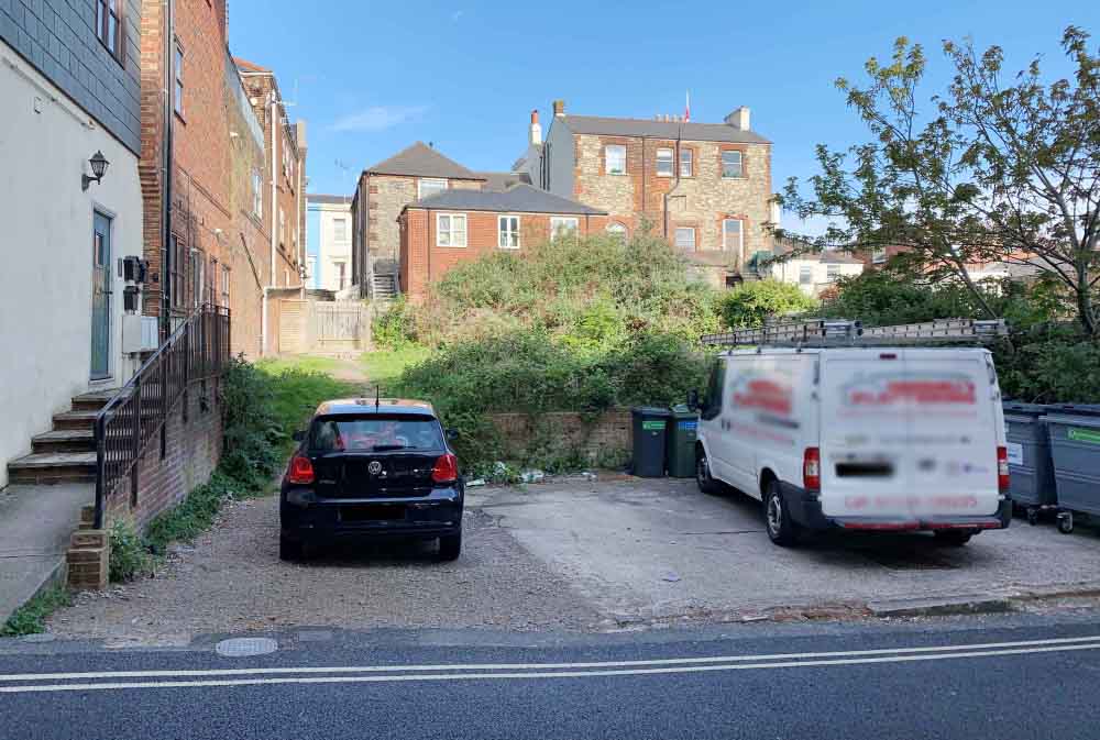 BIDDING WAR FOR LAND IN RYDE IN LATEST PROPERTY AUCTION