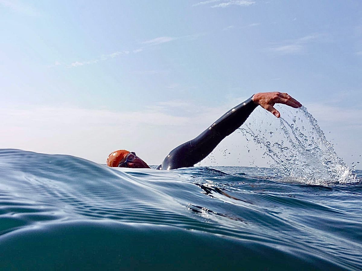 WORLD RECORD ATTEMPT SWIM AROUND THE ISLE OF WIGHT TO RAISE AWARENESS OF PLASTIC POLLUTION
