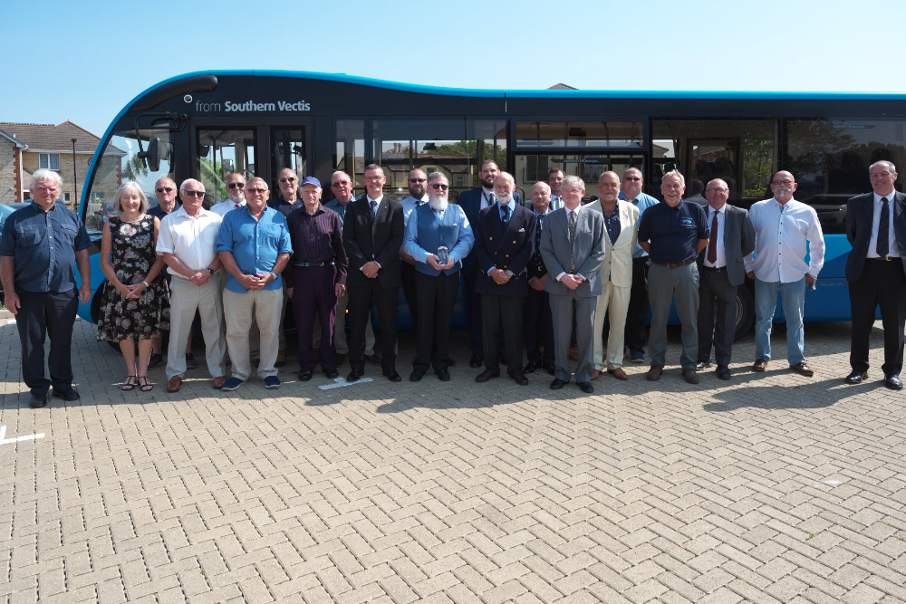 QUEEN’S AWARD FOR VOLUNTARY SERVICE PRESENTED TO ISLE OF WIGHT BUS PARTNERSHIP