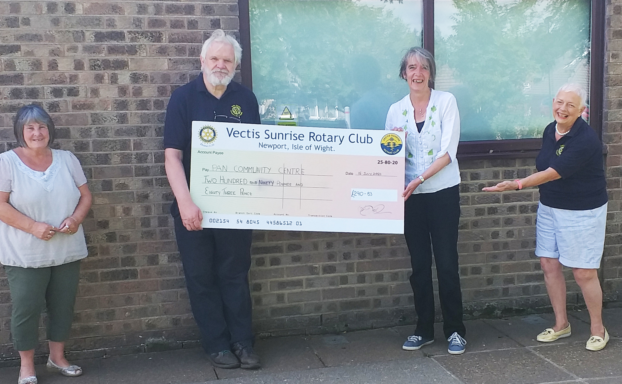 PAN TOGETHER RECEIVE MUCH-WELCOMED DONATION FROM VECTIS SUNRISE ROTARY CLUB