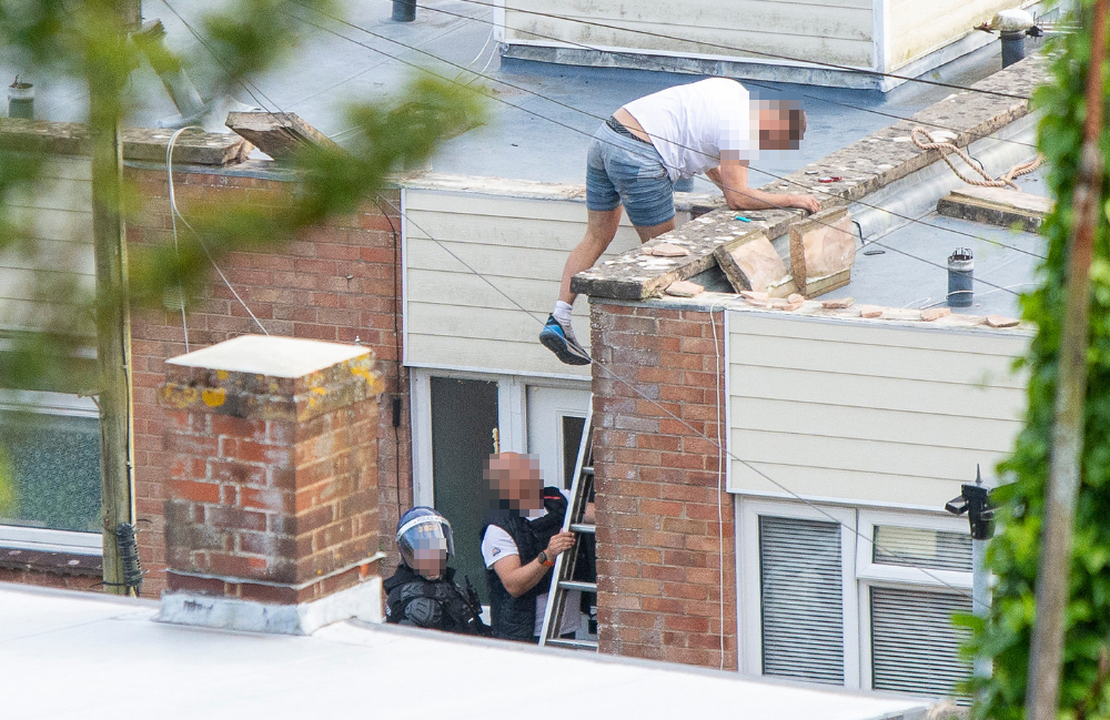 HOVERS OFF AS STORMY WEATHER HITS BRINGING GUSTS OF UP TO 50MPH
