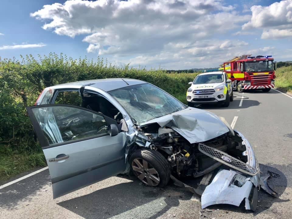 EMERGENCY SERVICES RUSH TO MIDDLE ROAD COLLISION