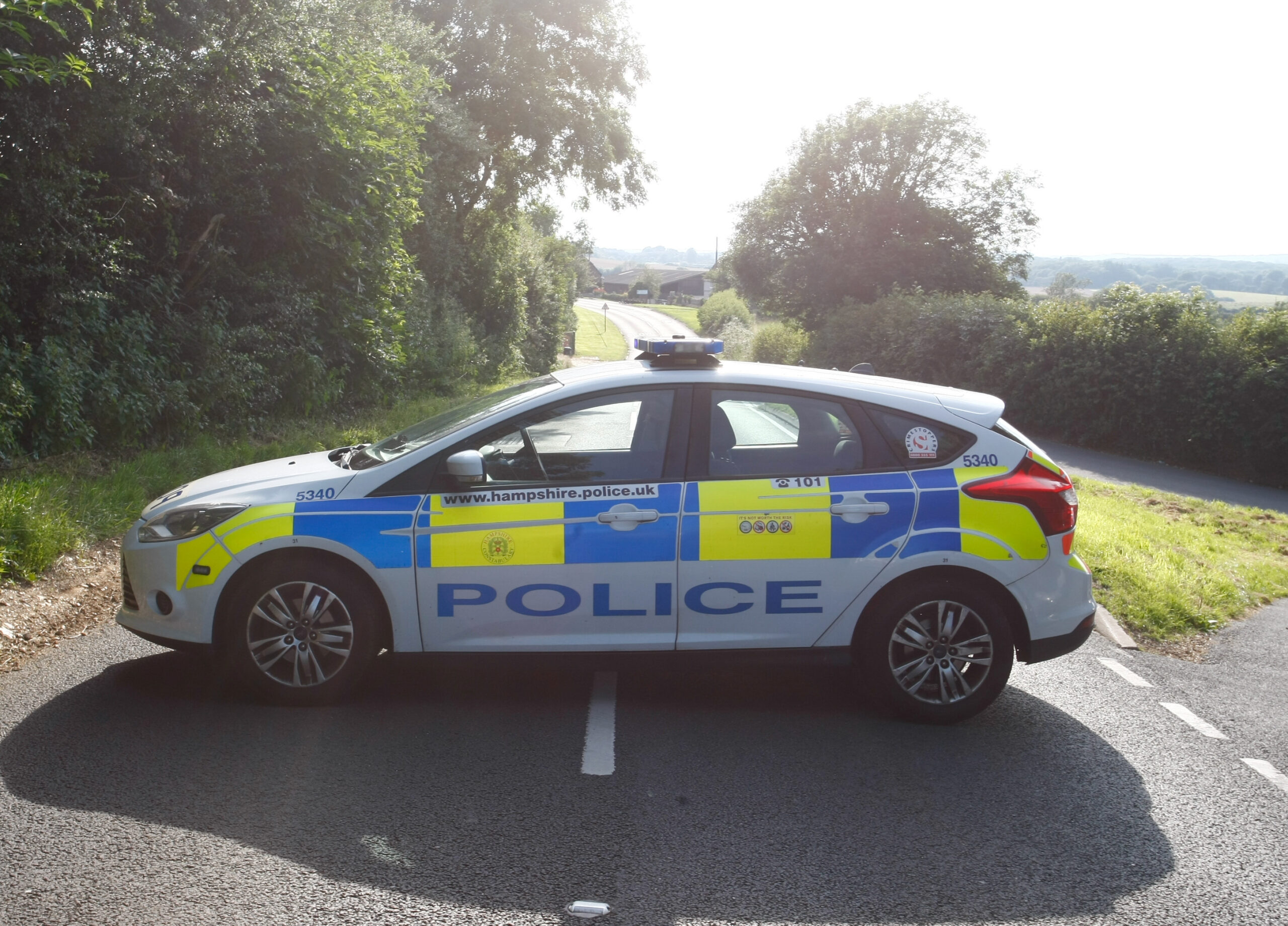 EMERGENCY SERVICES RESPOND AS MULTIPLE VEHICLES INVOLVED IN MIDDLE ROAD COLLISION