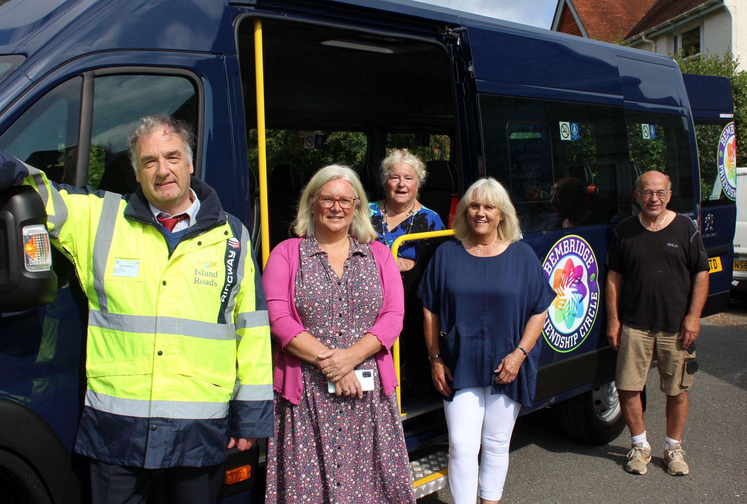 NEW COMMUNITY MINIBUS MAKES MAIDEN JOURNEY IN BEMBRIDGE