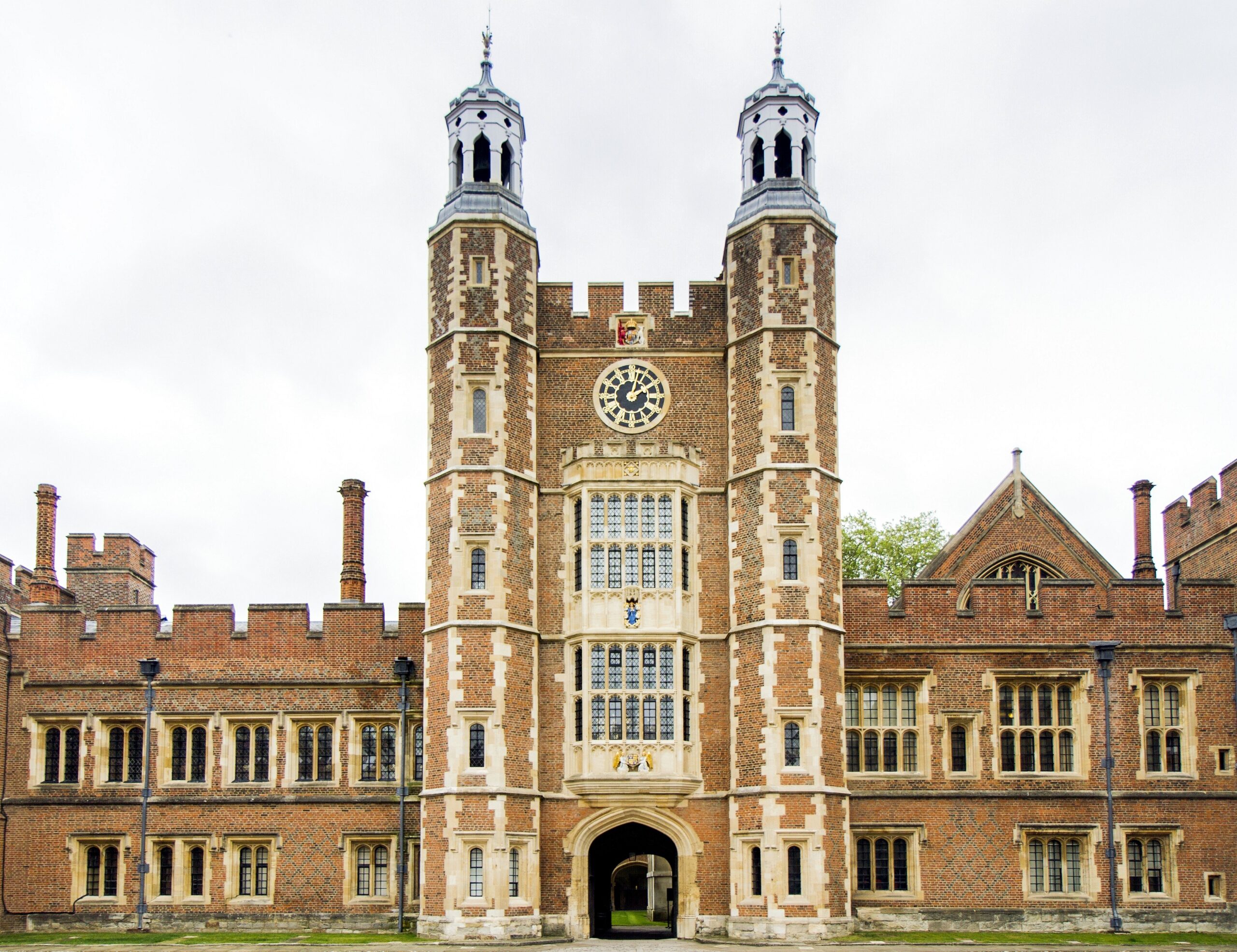 ETON COLLEGE PRESSES AHEAD WITH PLANS FOR SEAVIEW HOMES DESPITE UPROAR