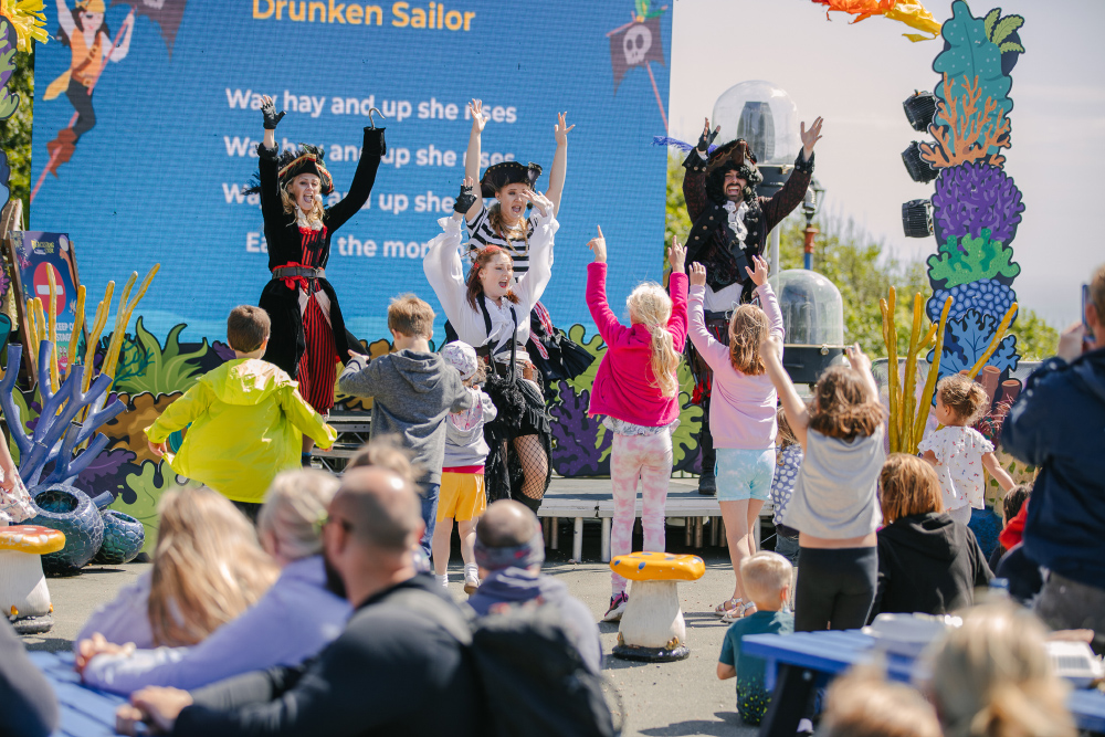 SELL-OUT START TO THE SUMMER FOR ISLAND’S BLACKGANG CHINE AND ROBIN HILL