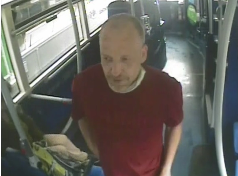 POLICE RELEASE IMAGE OF MAN AFTER 95-YEAR-OLD WOMAN BURGLED IN FRESHWATER