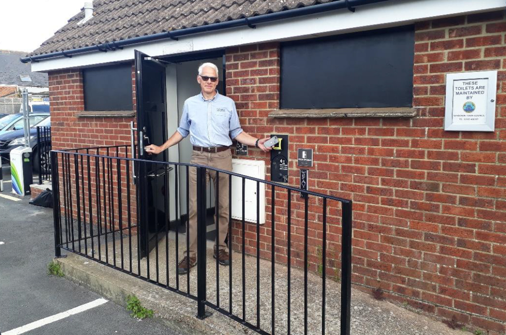 NEW ERA BEGINS FOR SANDOWN’S PUBLIC TOILETS
