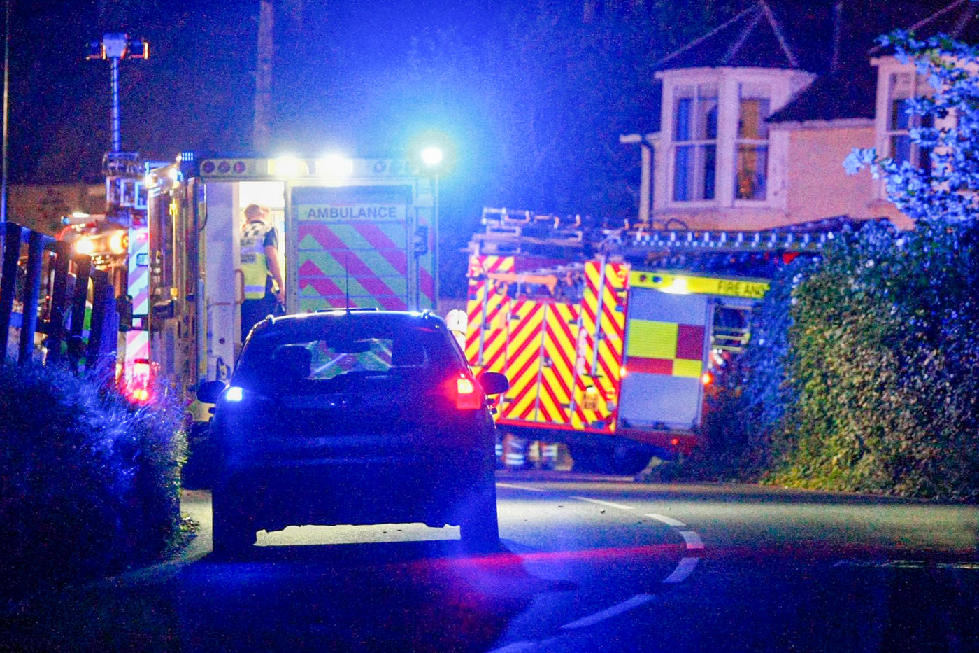 HALLETTS SHUTE IN YARMOUTH CLOSED FOLLOWING CRASH