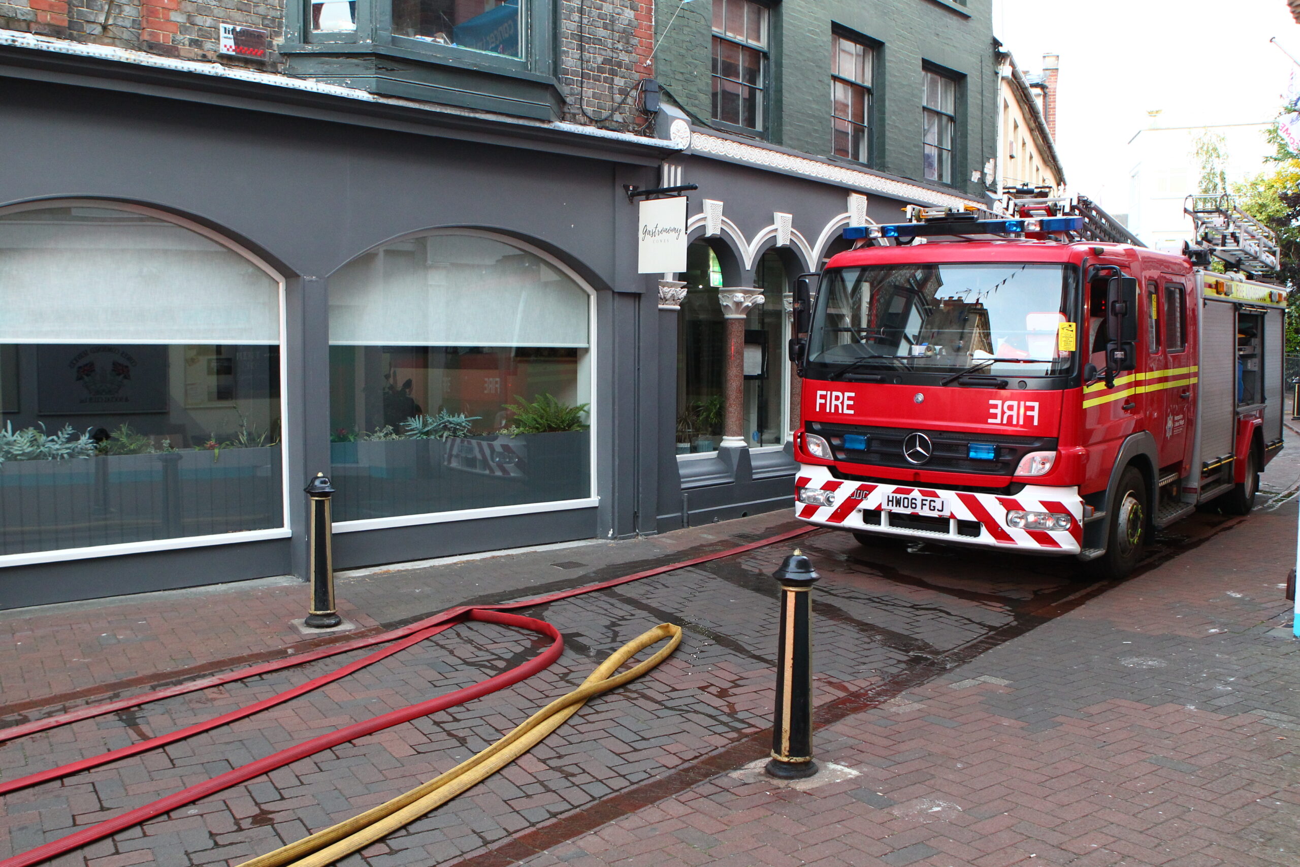 TUMBLE DRYER FIRE IN FLAT ABOVE COWES RESTAURANT