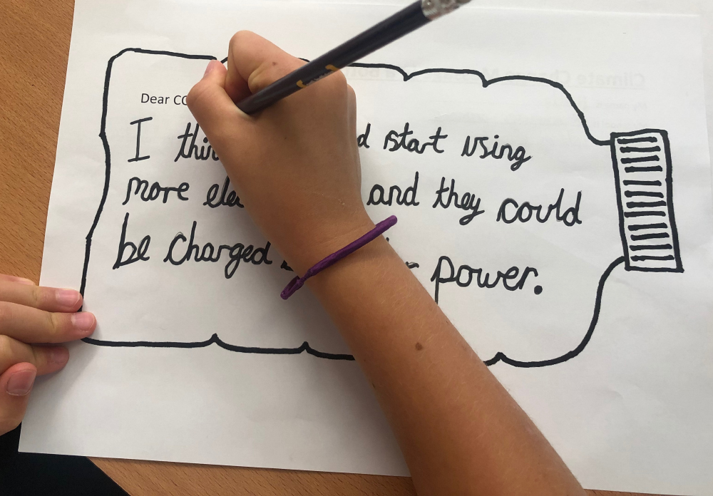 BEMBRIDGE PUPILS TAKE PART IN CLIMATE CHANGE MESSAGE IN A BOTTLE PROJECT