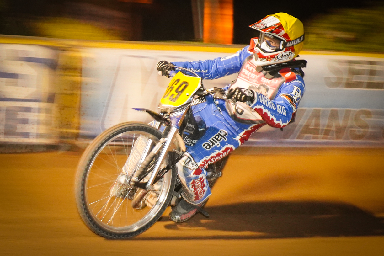 SPEEDWAY STAR JAMES WRIGHT GETS IT RIGHT ON THE NIGHT