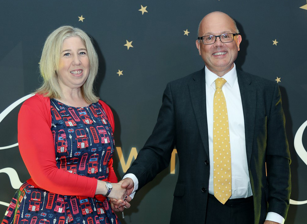 SOUTHERN VECTIS’ JACQUELINE SCOOPS EMPLOYEE OF THE YEAR AWARD