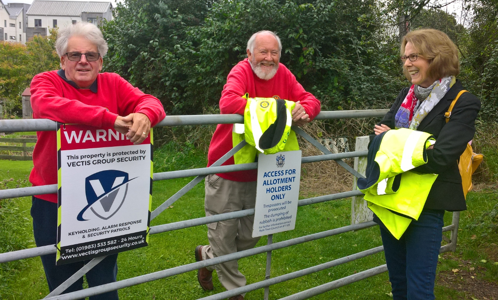 ROTARY CLUB DONATION SUPPORTS NETWORK RYDE’S ALLOTMENT