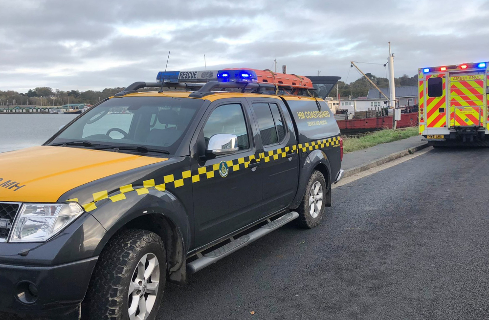 ELDERLY MAN RESCUED FROM EMBANKMENT AT BEMBRIDGE HARBOUR