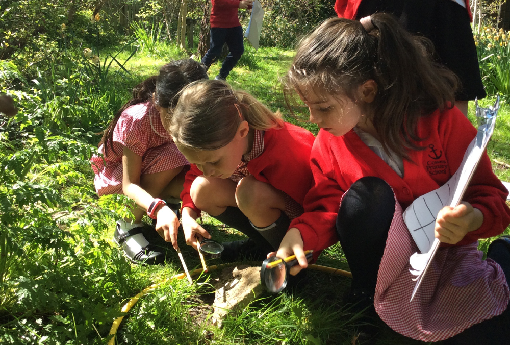 COWES PRIMARY SCHOOL AIM FOR ECO SCHOOL AWARD AS THEY TAKE UP THE GREEN CHALLENGE