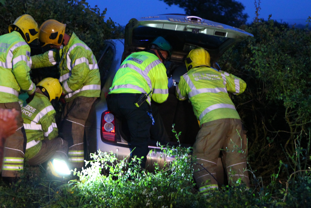 80-YEAR-OLD DRUNK DRIVER CRASHED CAR WHEN PARTNER GRABBED THE WHEEL