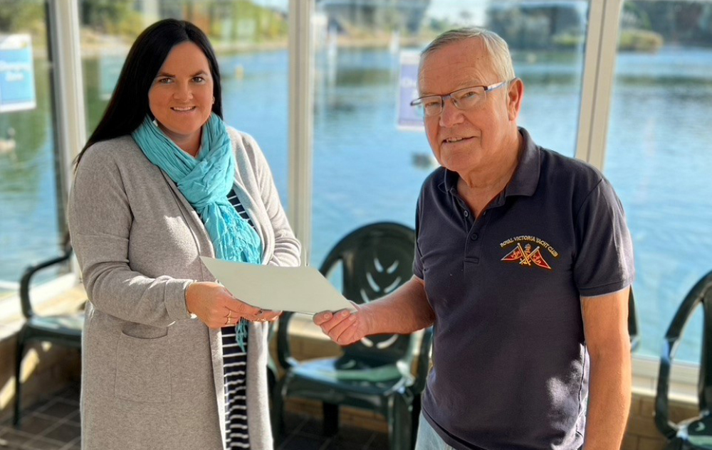WATERSIDE POOL SAY THANK YOU TO PETER WITH ‘ROOM TO REWARD’