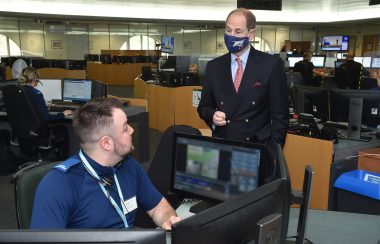 Hrh The Earl Of Wessex Speaking To Staff In The Force Control Room (2)
