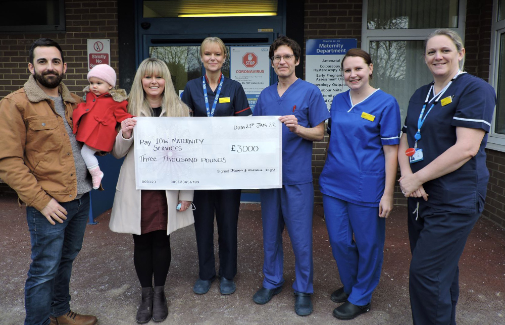 Photo 1 Michelle And Jason Dight And Maternity Team