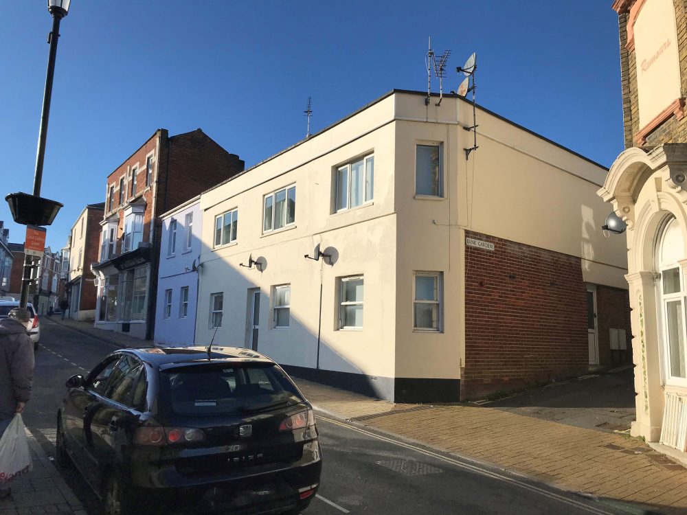 Lot 20 - Roof And Airspace, 116-118 High Street, Ryde, Isle Of Wight, Po33 2su - Clive Emson Auction 9th February 2022