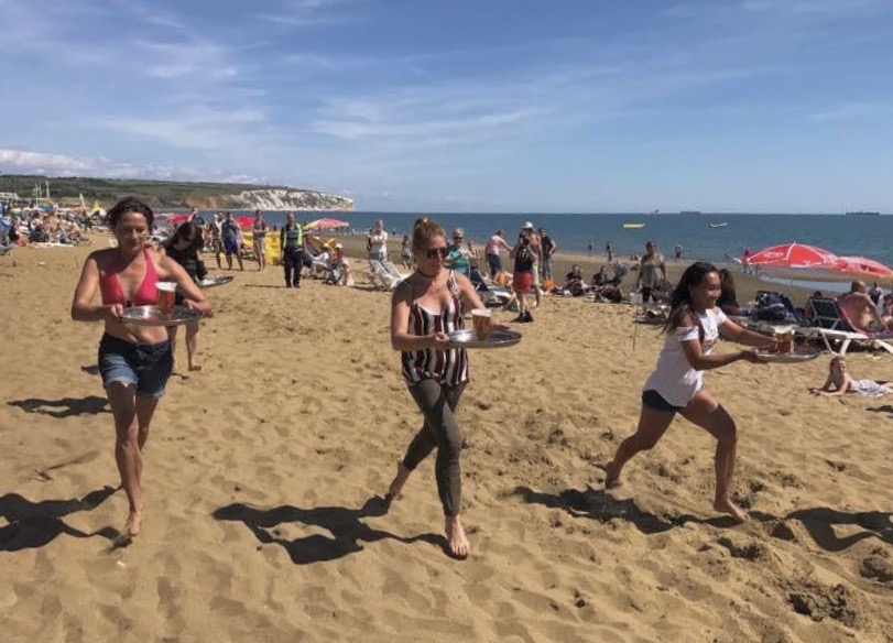Beer And Tray Race (sandown Bay Regatta)