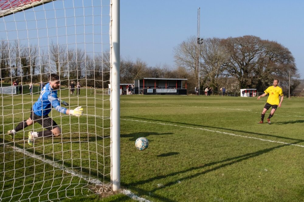 Brading V W&b (4)