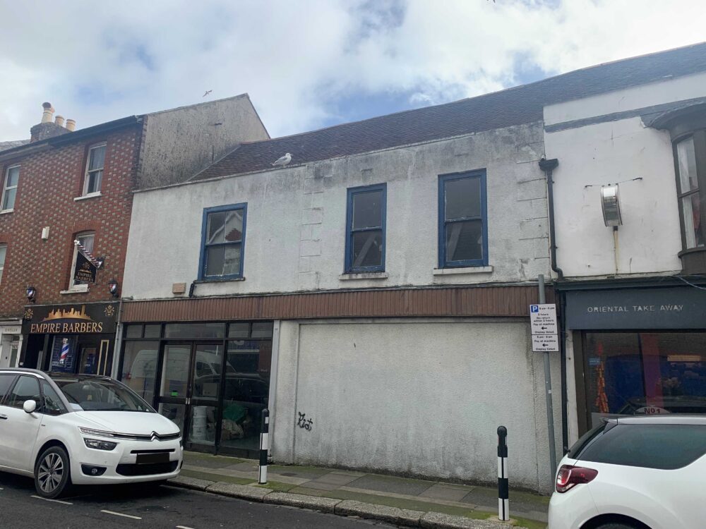 Lot 52 - 64 And 65 Pyle Street, Newport, Isle Of Wight - Clive Emson Online Auction Ending 23rd March 2022