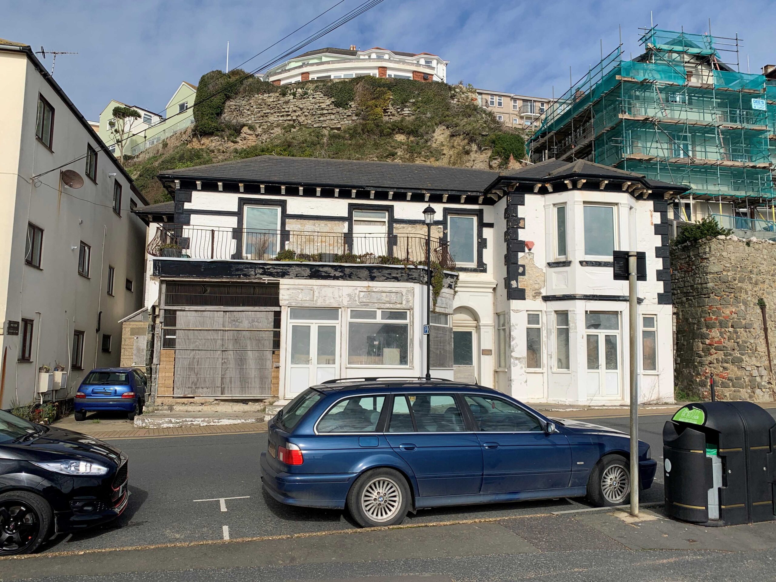 Lot 83 - Beachlands, Esplanade, Ventnor, Isle Of Wight - Clive Emson Online Auction Ending 23rd March 2022
