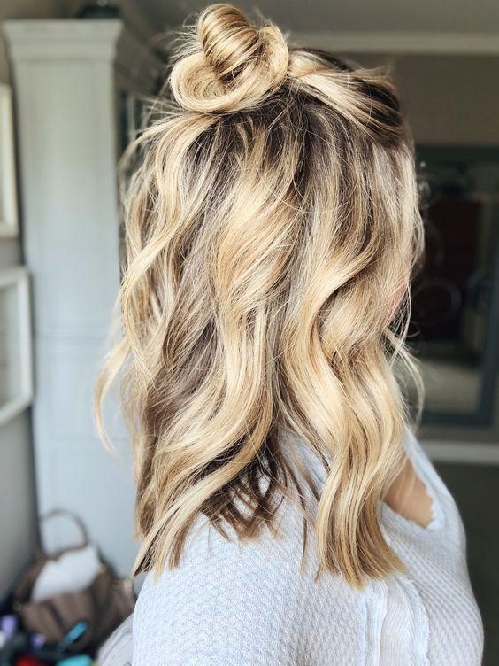 Halfuptopknot