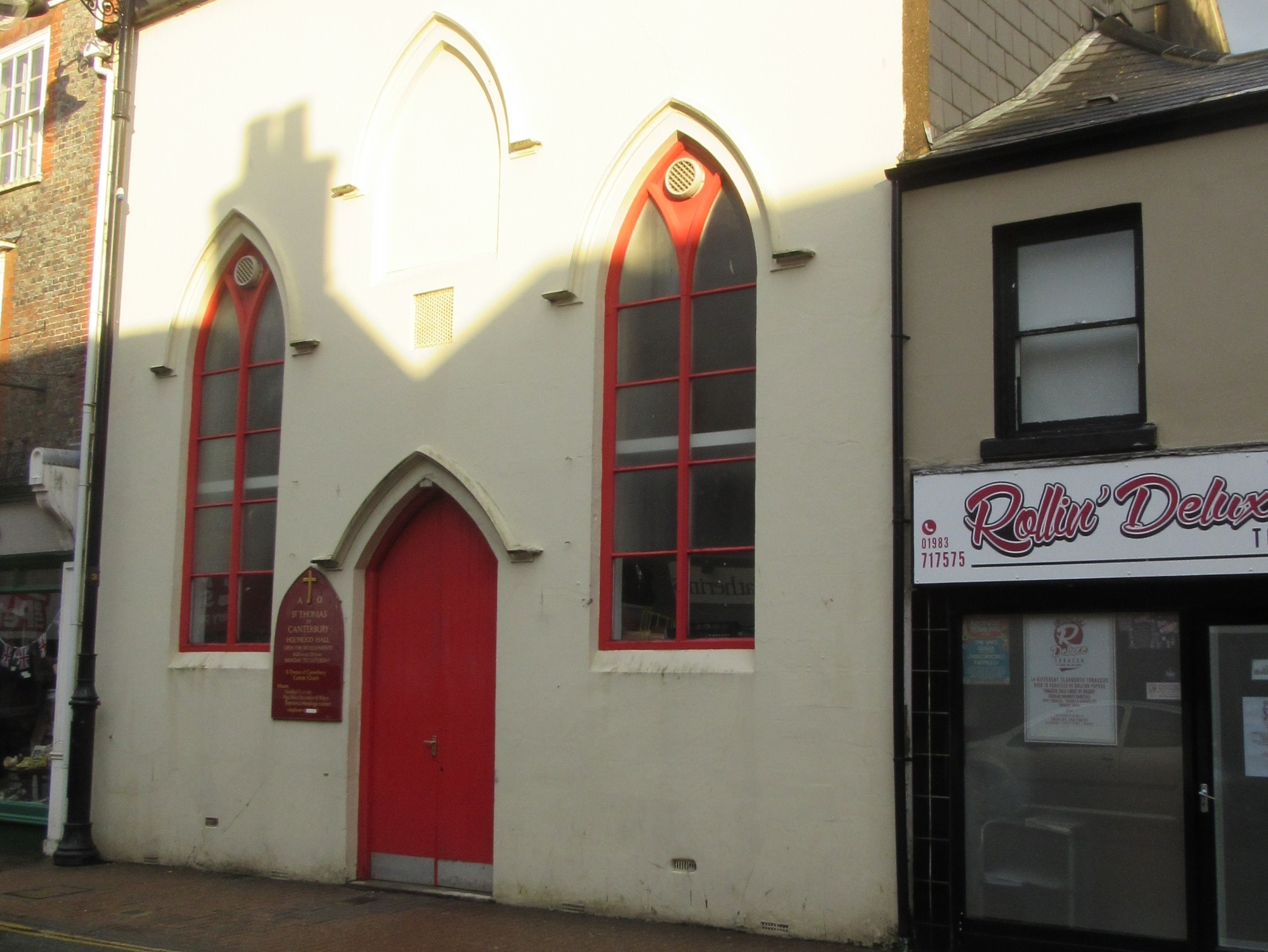 Holyrood Hall, 70 High Street, Newport, Isle Of Wight (may 2016) (1)