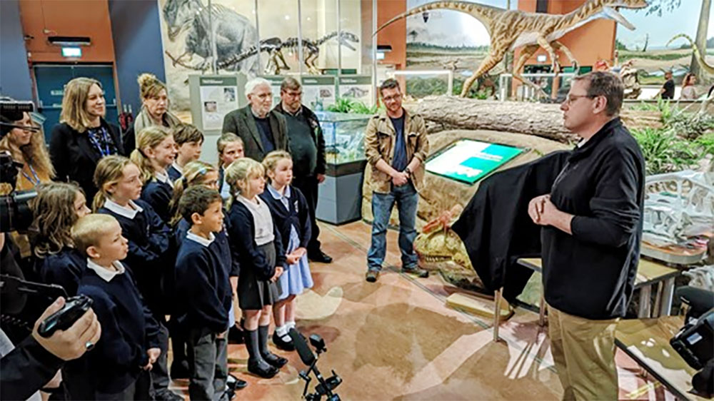 Dinoisle1show