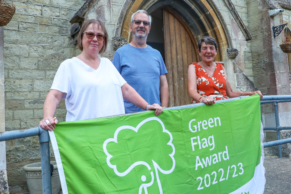Green Flag Community Award 2022 - Christine & Paul Harris And Den Larner