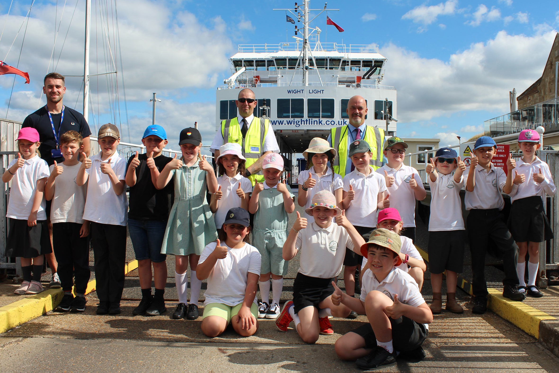 Shalfleet Youngsters Sail The Solent