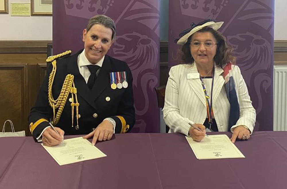 Signing The Armed Forces Covenant (1)