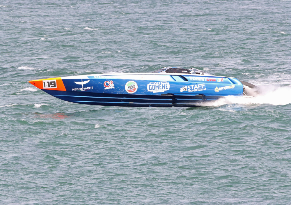 2 Initial Race Leader 1-19 Tommy One (italian) - Craft Retired During The Race (andrew Cooke)