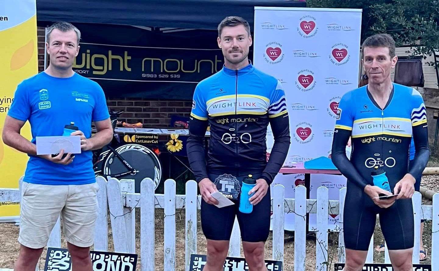 Overall Podium Ltor James Veal, Kev Chant, Simon Ambrosini 18-08-2022