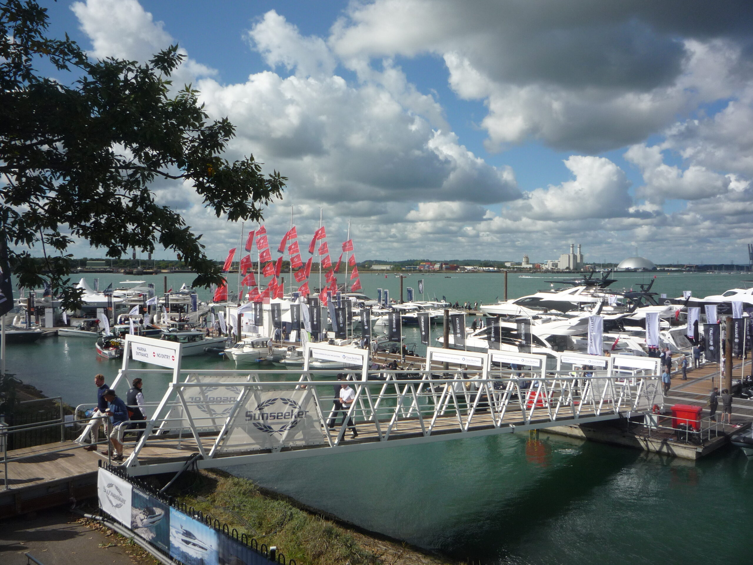 General View Sunseekers