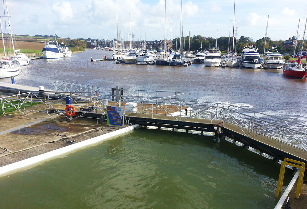 Island Harbour Marina