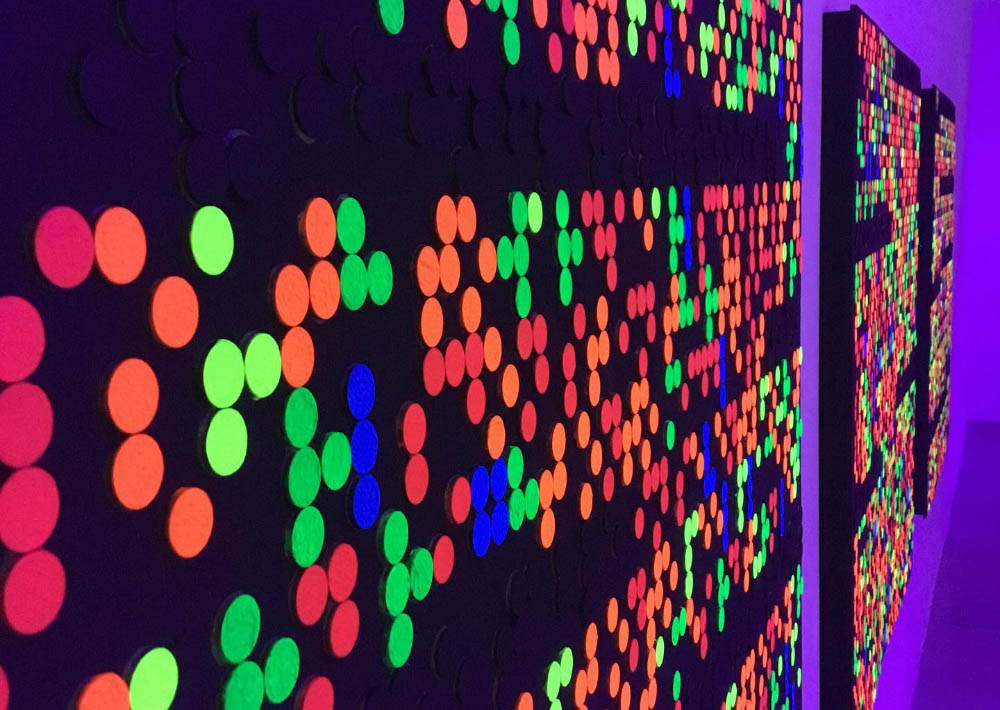 Neon Dots