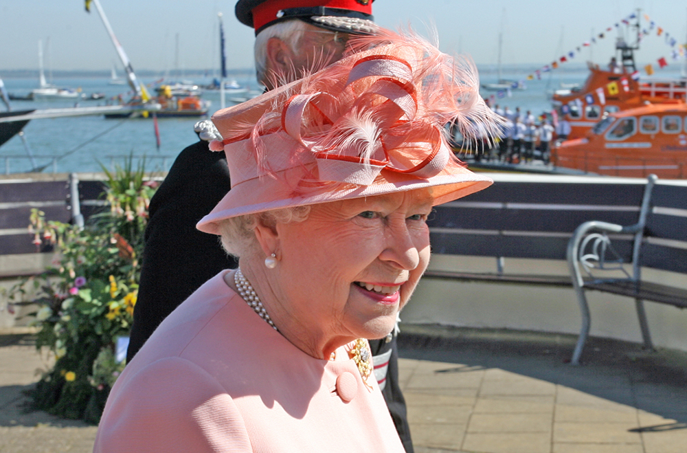 Hrh Queen Elizabeth Ii Visits Cowes, Isle Of Wight On The Last Day Of Her Diamond Jubilee Tour