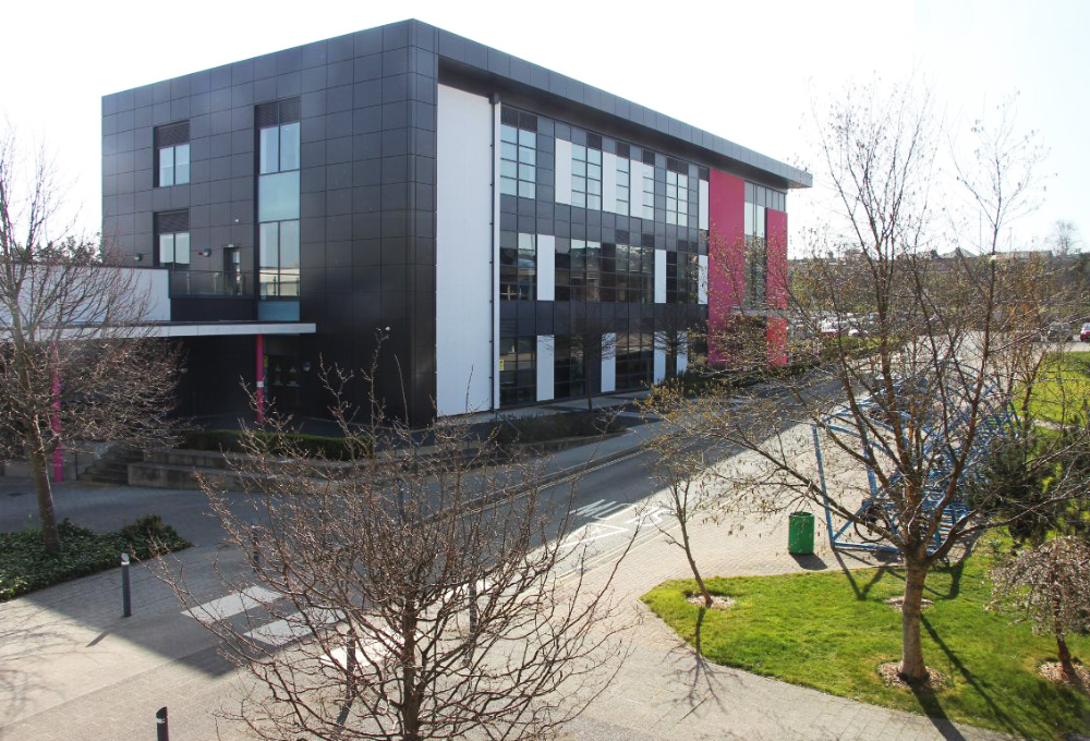 Pink Building Isle Of Wight College - 1