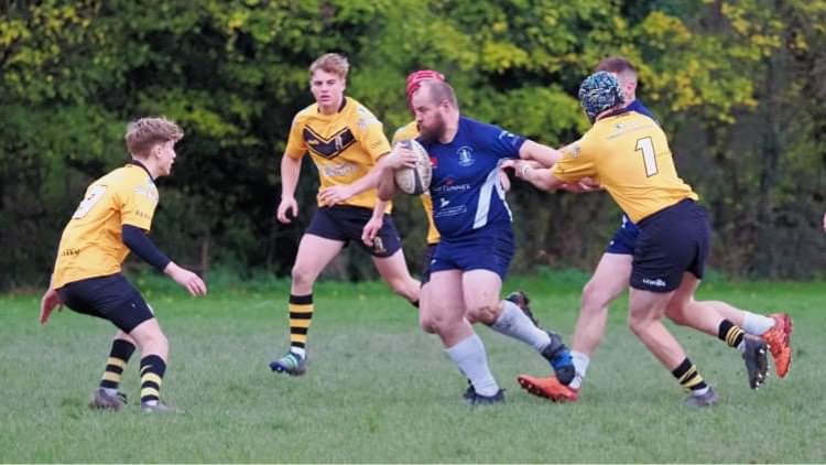 Skipper Lewis Jones Carries. Ventnor V Winchester 251122. Gary Marsh Photo