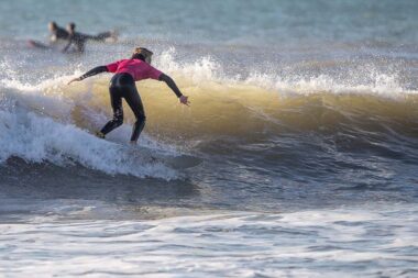 Surfing2