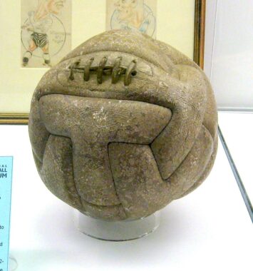800px-1930 World Cup Final Ball Uruguay