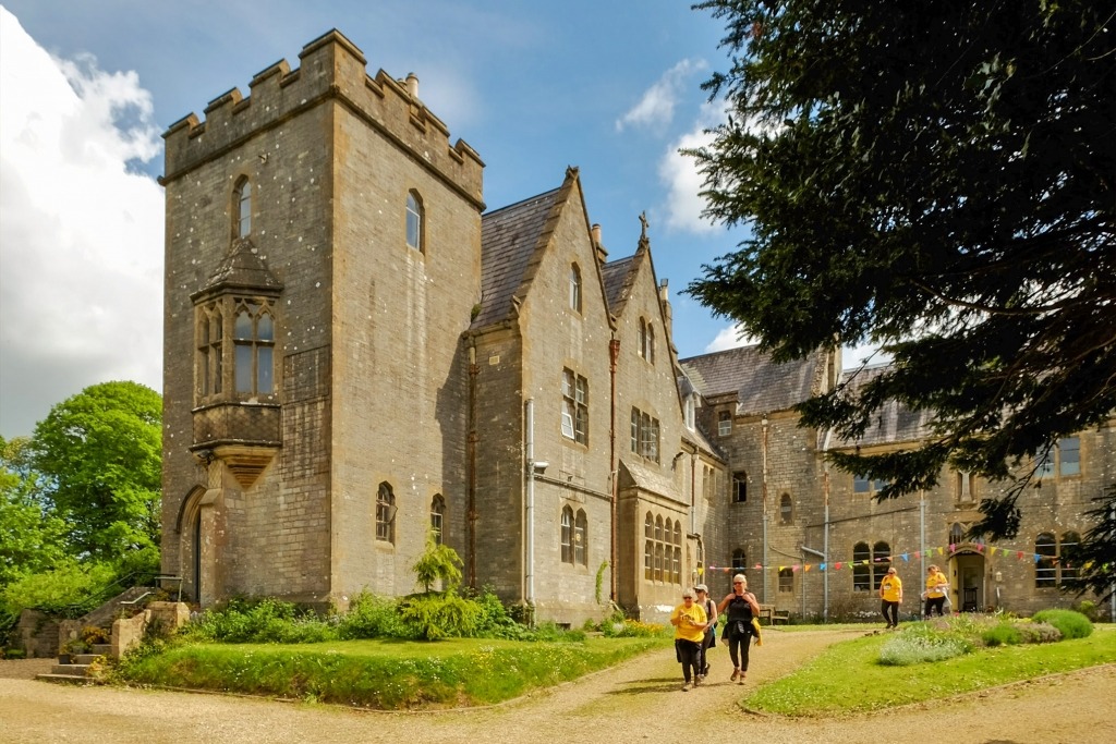 Carisbrooke-priory-1024x683