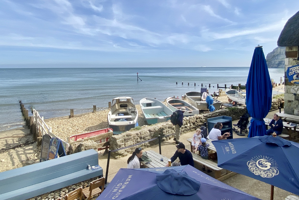 Fishermans Pub By The Beach