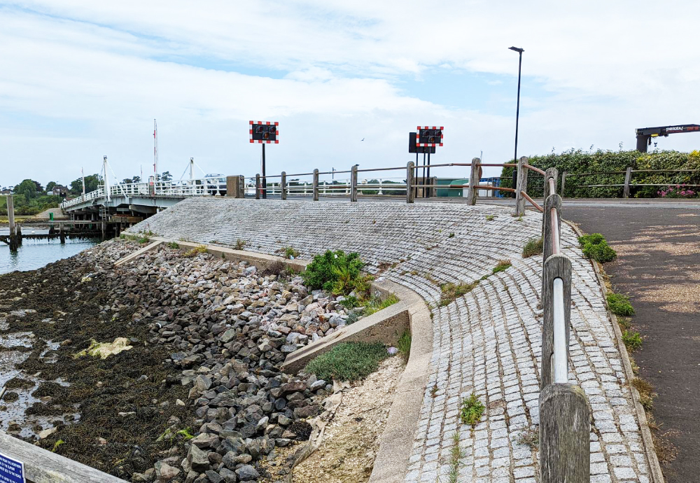 Yarmouth Bridge Rails