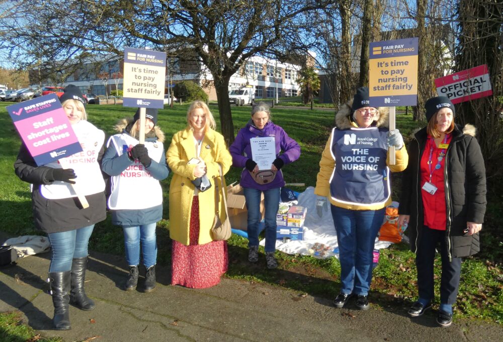 Picket (2)